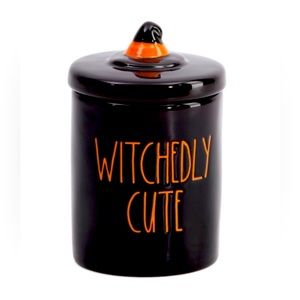 NWT - RAE DUNN
Witchedly Cute Jar